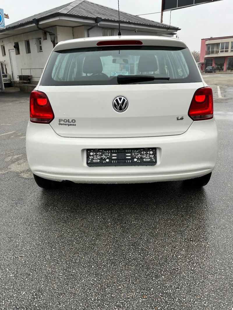 VW Polo 1.4 85кс, снимка 5 - Автомобили и джипове - 49316765