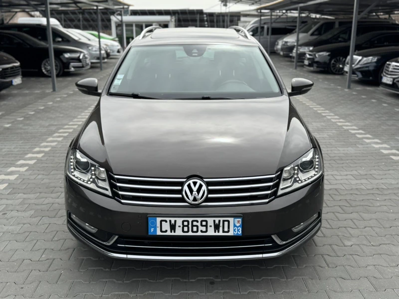 VW Passat 2.0TDI PANO-PARKASIST-FULL, снимка 3 - Автомобили и джипове - 49507791