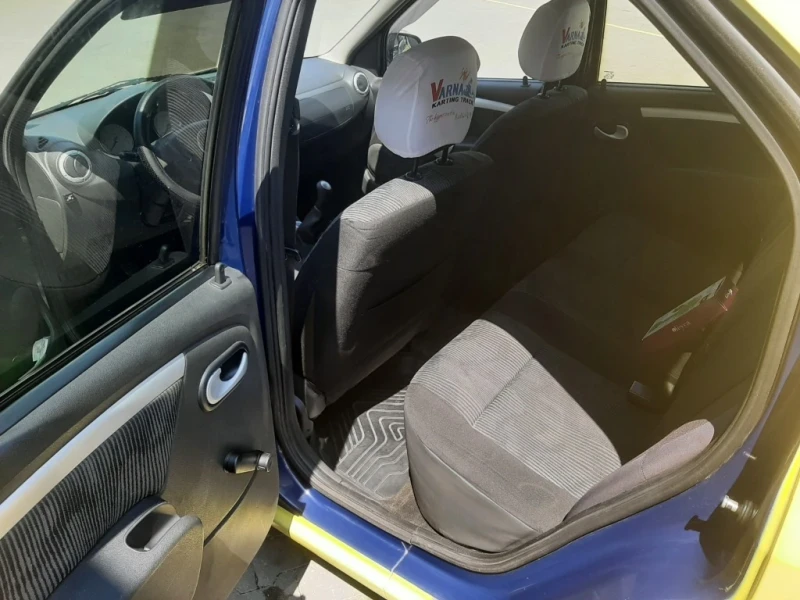 Dacia Logan Седан, снимка 10 - Автомобили и джипове - 49622611