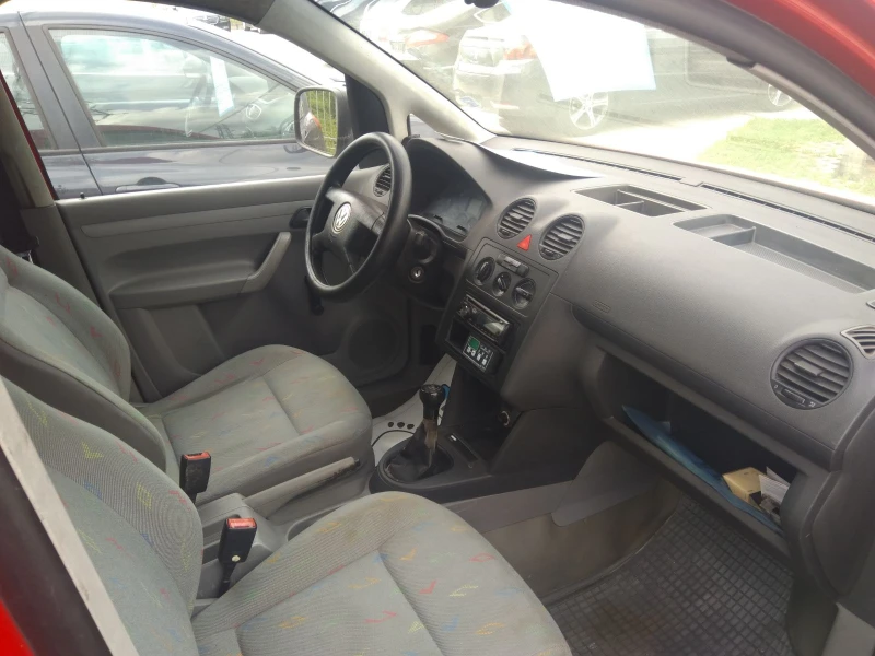 VW Caddy, снимка 9 - Автомобили и джипове - 50900909