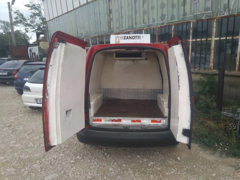 VW Caddy, снимка 6 - Автомобили и джипове - 50900909