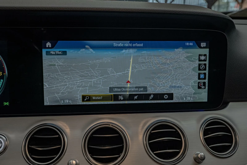 Mercedes-Benz E 300 dE/4Matic/Multibeam Led/Ambient/Камера/Virtual, снимка 13 - Автомобили и джипове - 51172861