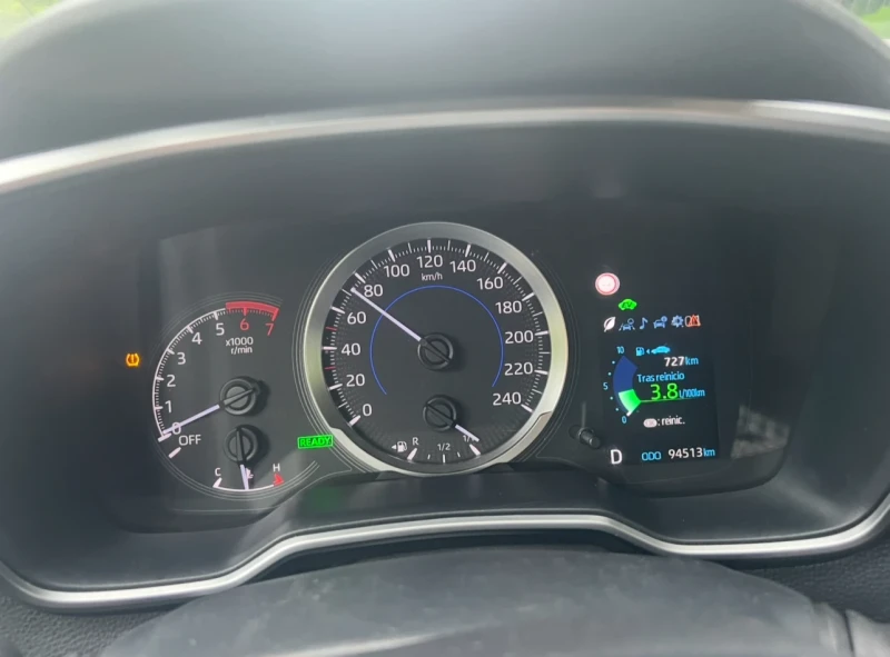 Toyota Corolla Хибрид, снимка 10 - Автомобили и джипове - 53147704