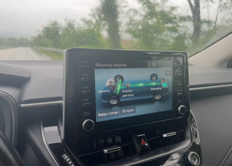 Toyota Corolla Хибрид, снимка 11 - Автомобили и джипове - 53147704