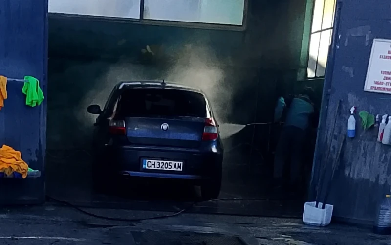 BMW 118, снимка 5 - Автомобили и джипове - 53246429