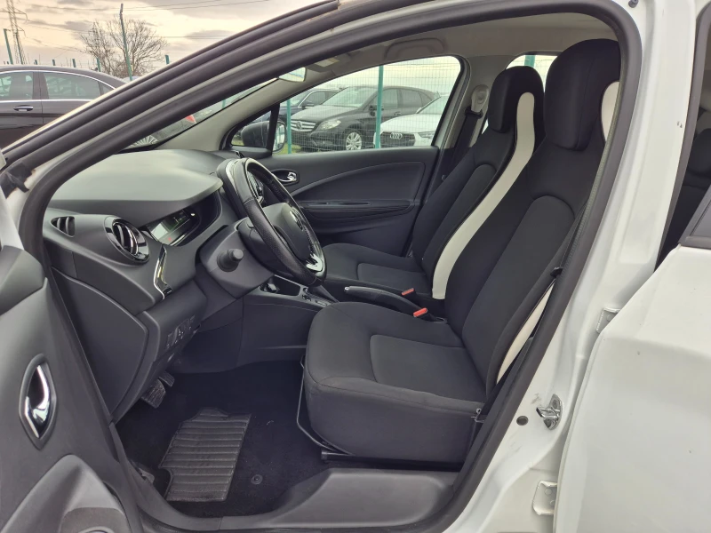 Renault Zoe 41 KWh, снимка 13 - Автомобили и джипове - 53563088