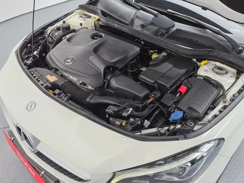 Mercedes-Benz CLA 4Matic, снимка 6 - Автомобили и джипове - 53810827