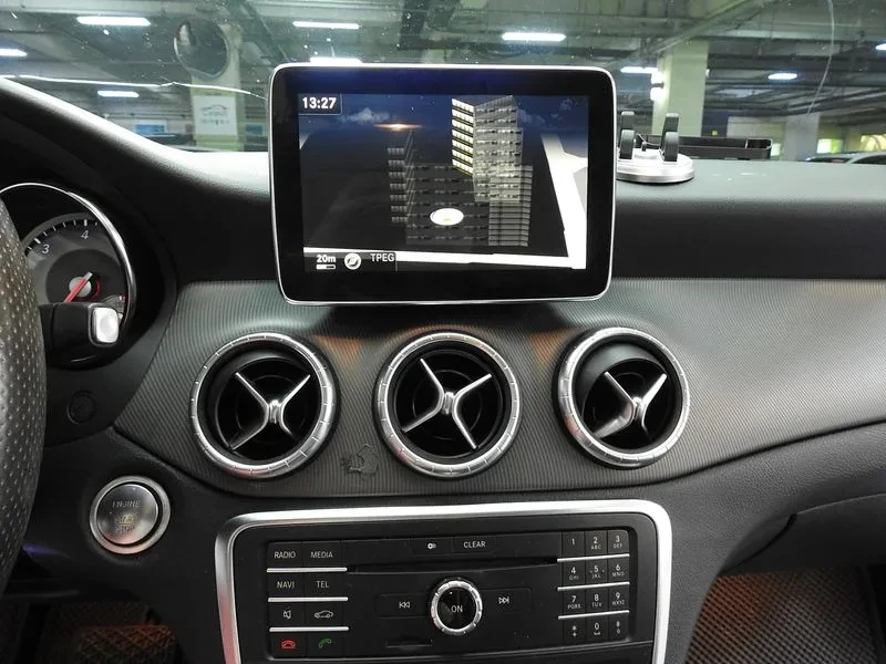 Mercedes-Benz CLA 200 Cdi 4Matic, снимка 15 - Автомобили и джипове - 55785660