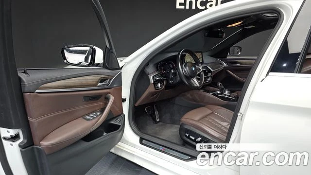BMW 523 d M| ������| DIST| PANO| HEAD UP| ��������| ����� | Mobile.bg � ����������� 4