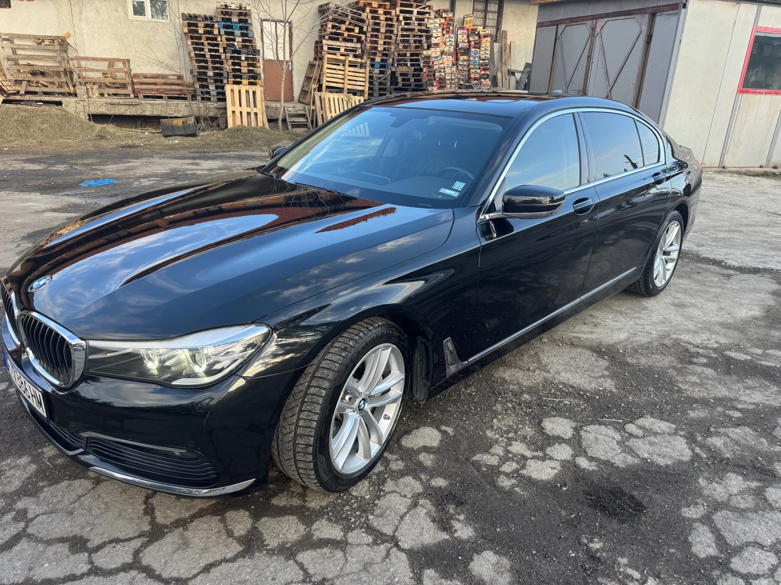 BMW 740  - изображение 5
