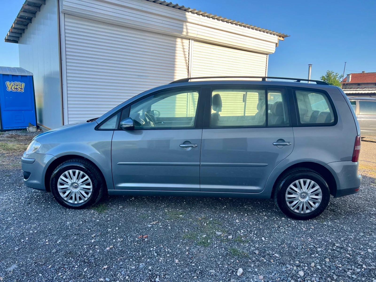 VW Touran 1.9TDI 2009 7места - изображение 6