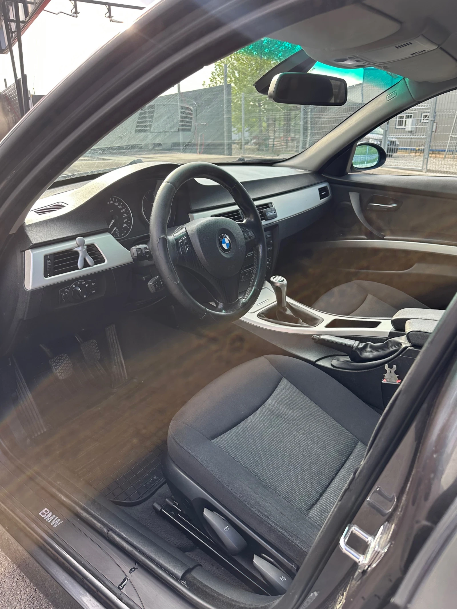 BMW 318  - изображение 6
