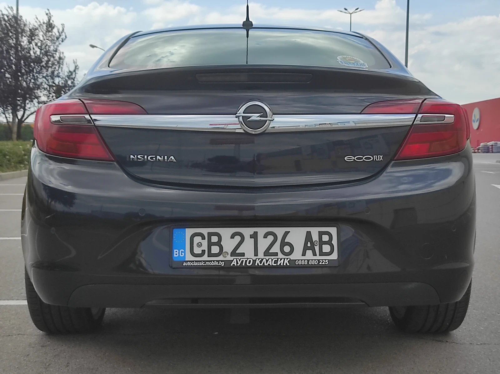 Opel Insignia 2.0d FACELIFT ОБСЛУЖЕН РЕГИСТРИРАН КАСКО ПЕРФЕКТНА - изображение 4