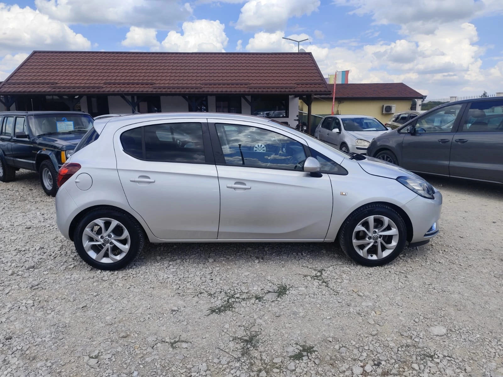 Opel Corsa 1.4 бензин Автомат Реани километри - изображение 4