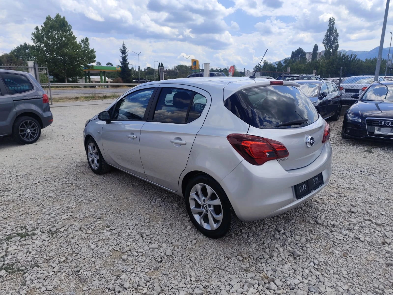 Opel Corsa 1.4 бензин Автомат Реани километри - изображение 8