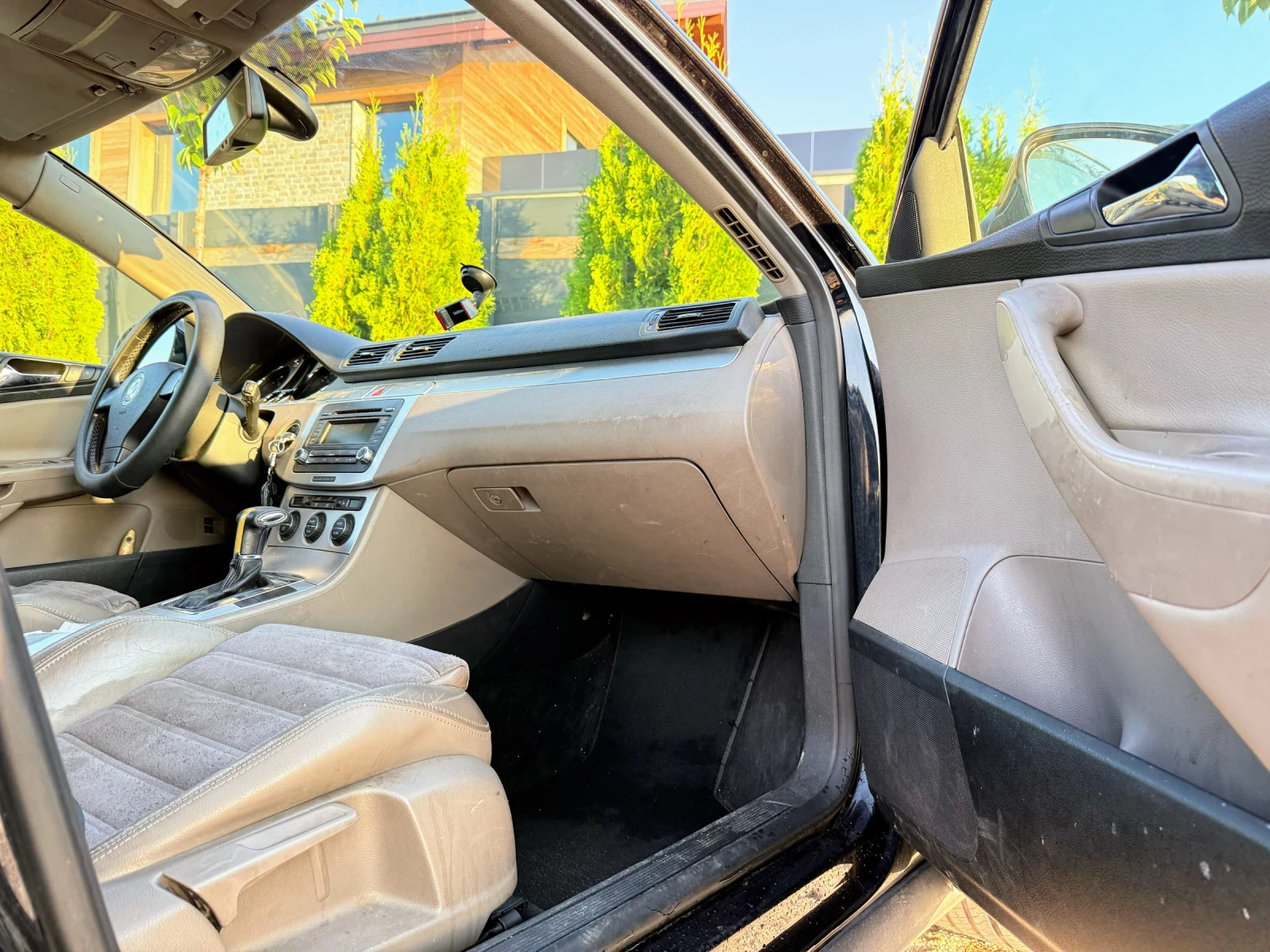 VW Passat 2.0TDI/140hp* DSG* HING LINE* ПОДГРЕВ* КОЖА-АЛКАТА - изображение 10