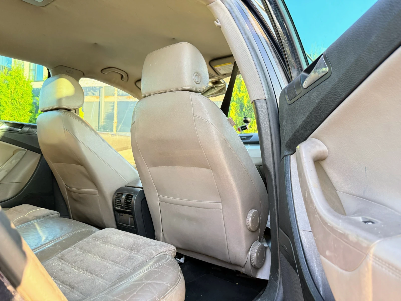 VW Passat 2.0TDI/140hp* DSG* HING LINE* ПОДГРЕВ* КОЖА-АЛКАТА - изображение 9