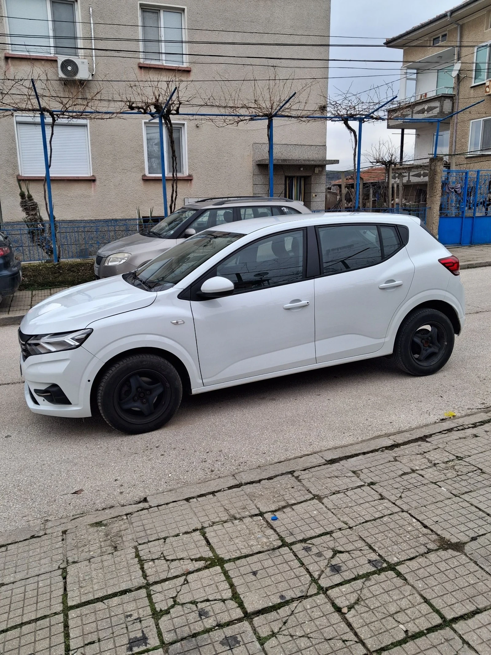 Dacia Sandero 1.0  | Mobile.bg � ����������� 4