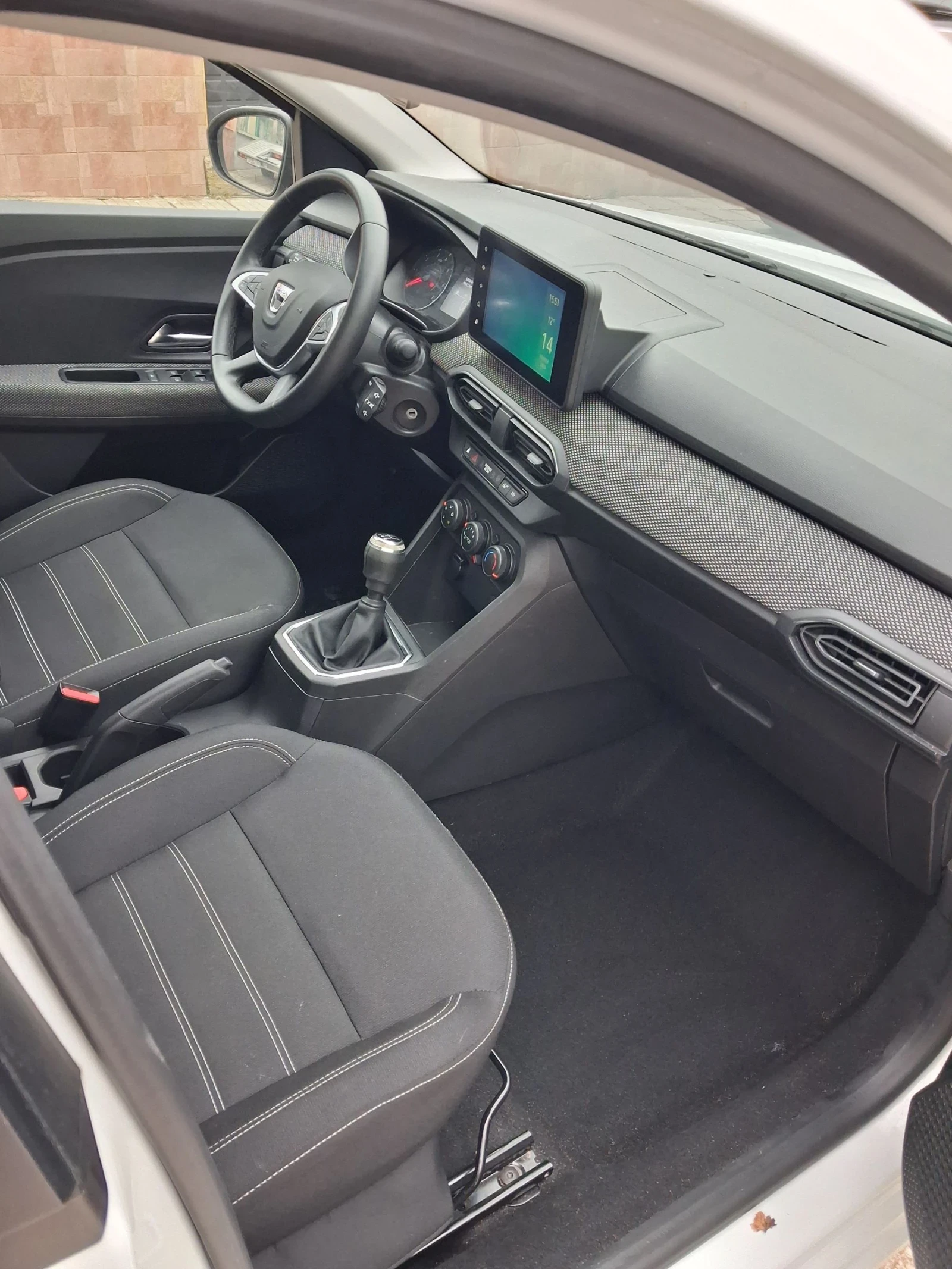 Dacia Sandero 1.0  | Mobile.bg � ����������� 14