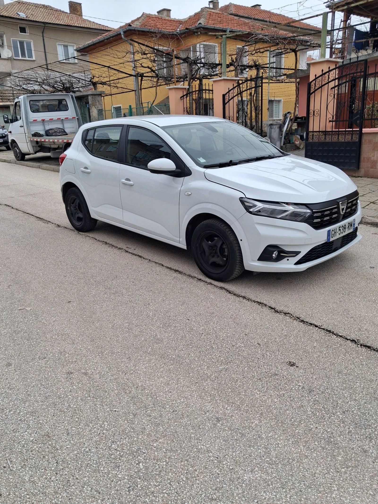 Dacia Sandero 1.0  | Mobile.bg � ����������� 5