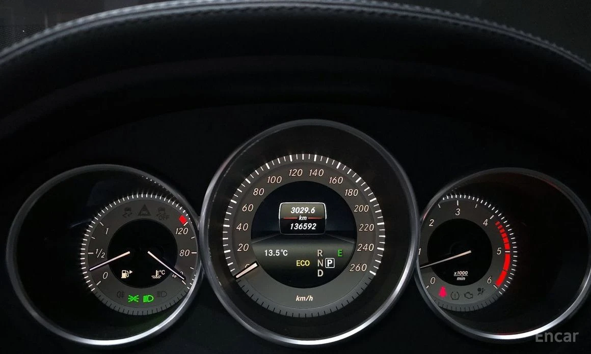 Mercedes-Benz CLS 350  - изображение 8