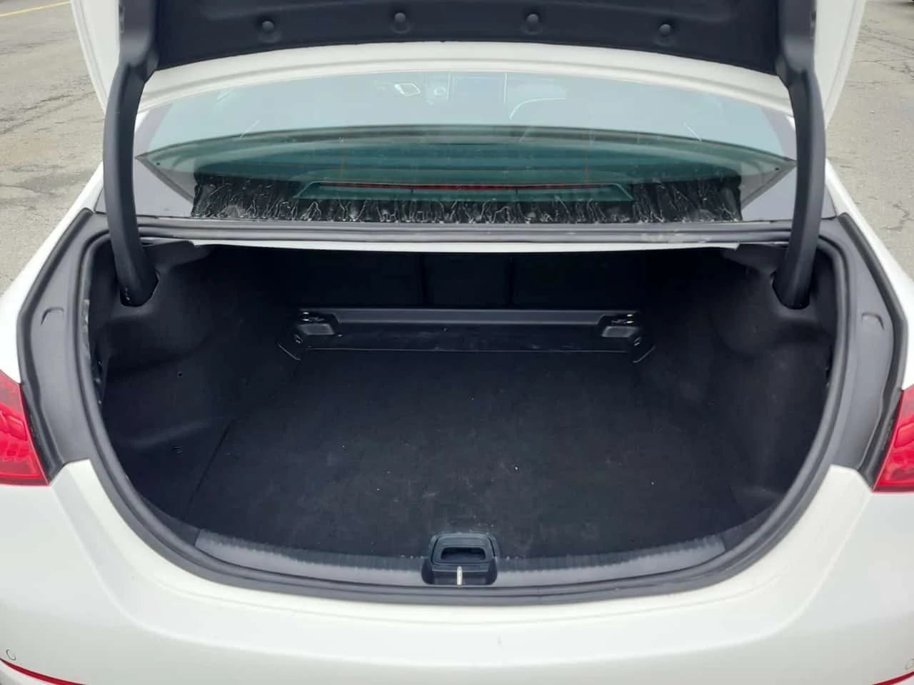 Mercedes-Benz C 300  CARFAX /DISTRONIC/360 , снимка 13 - Автомобили и джипове - 54080101