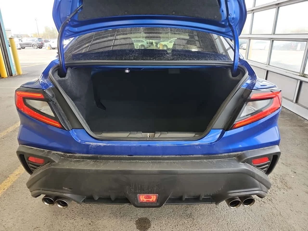 Subaru WRX SPORT TECH| ПОДГРЕВИ| ШИБИДАХ| АЛКАНТАРА| CARFAX, снимка 5 - Автомобили и джипове - 54413792