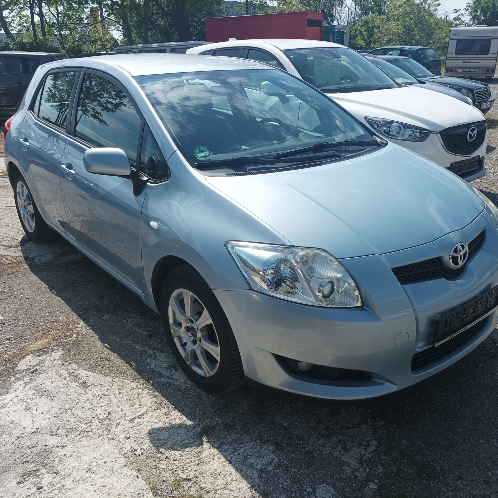 Toyota Auris 1, 6 6ск., снимка 3 - Автомобили и джипове - 54609349