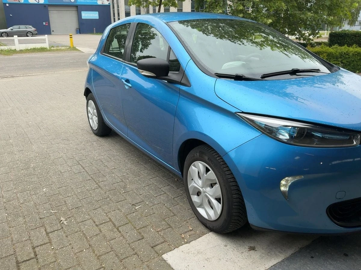 Renault Zoe ZE40 Life 44kWh голямата батерия, снимка 3 - Автомобили и джипове - 54866201