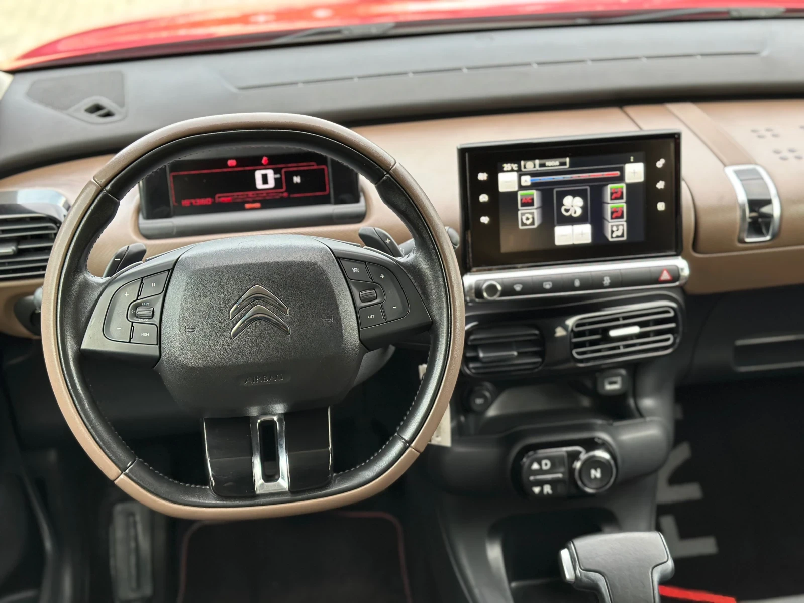 Citroen C4 Cactus Автоматик, снимка 11 - Автомобили и джипове - 54948961