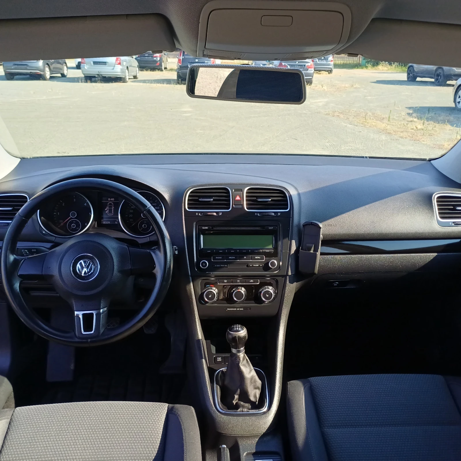 VW Golf, снимка 5 - Автомобили и джипове - 55343146