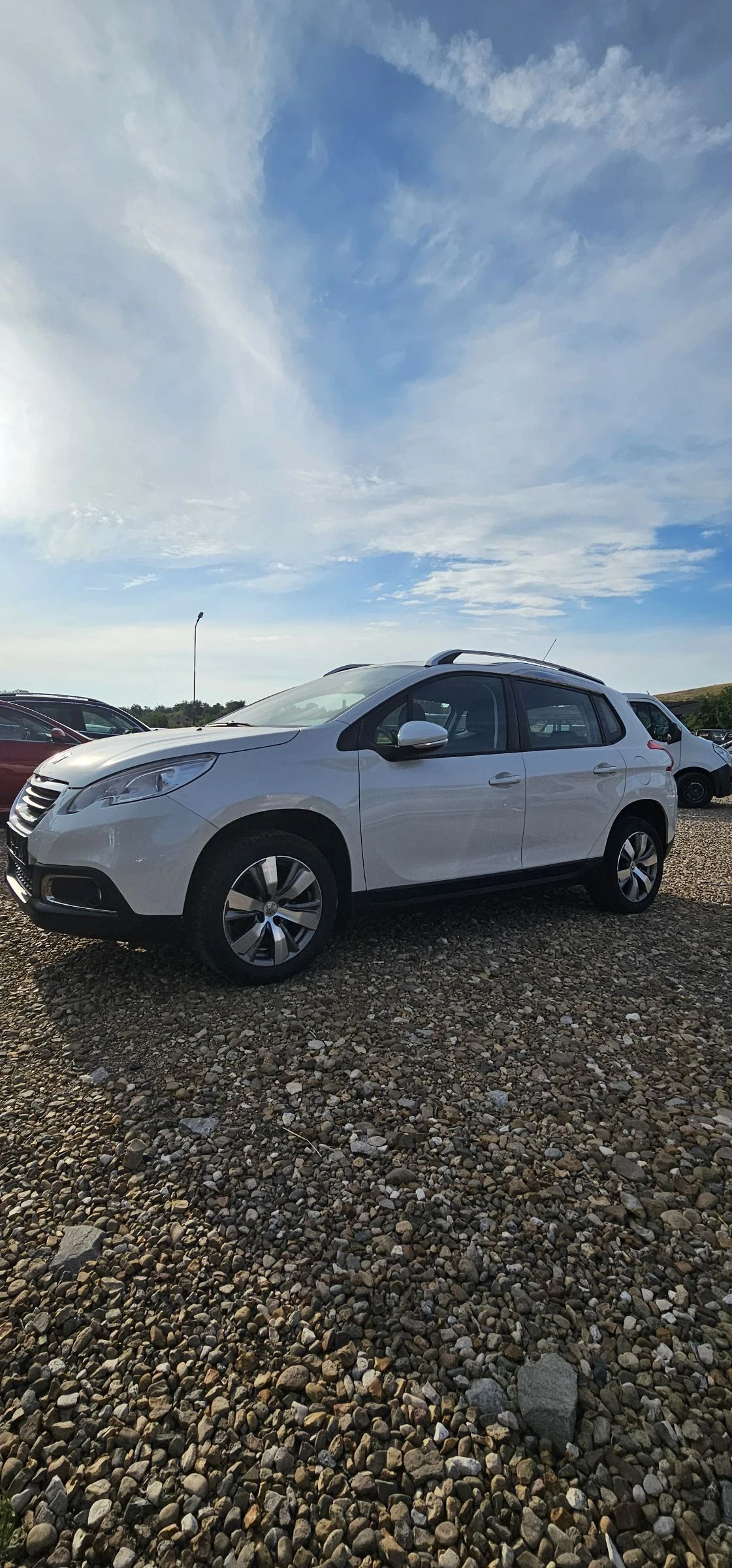 Peugeot 2008 1.2/82ks/Реални километри!!! , снимка 7 - Автомобили и джипове - 55365845