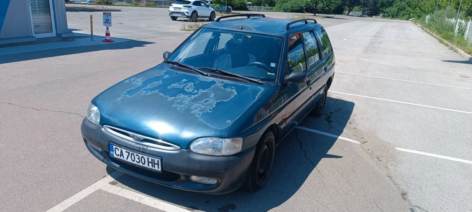 Ford Escort 1.6 i 16v, снимка 2 - Автомобили и джипове - 55389769