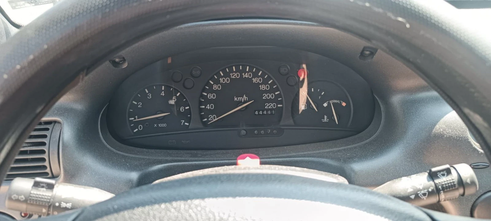 Ford Escort 1.6 i 16v, снимка 11 - Автомобили и джипове - 55389769