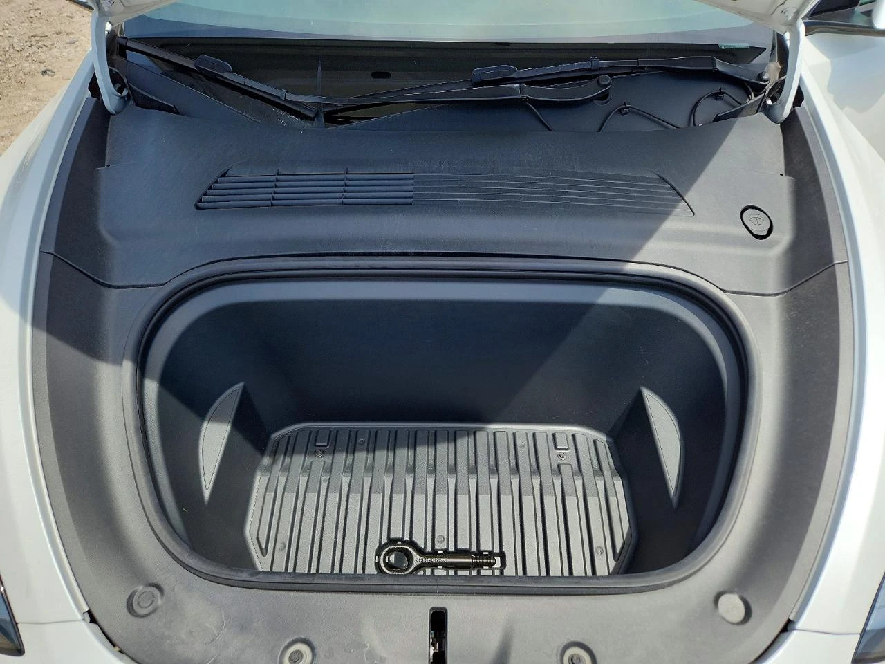 Tesla Model Y DUAL MOTOR LONG RANGE AWD ТЕРМОПОМПА* , снимка 12 - Автомобили и джипове - 55462122
