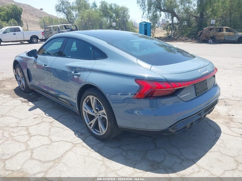 Audi E-Tron GT Premium Plus Quattro, снимка 3 - Автомобили и джипове - 55533396