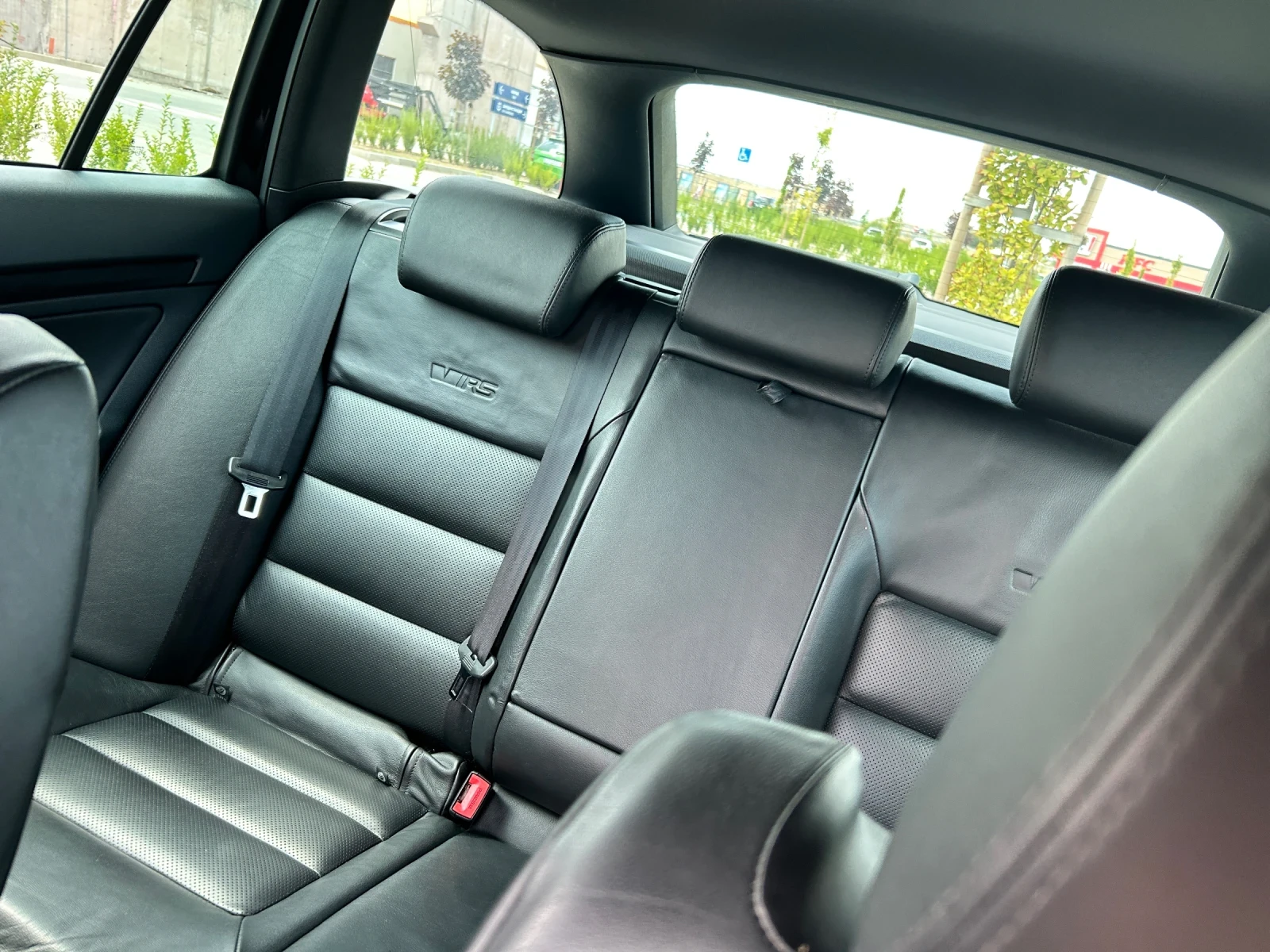 Skoda Octavia VRS 2.0 TSI, снимка 10 - Автомобили и джипове - 55603656