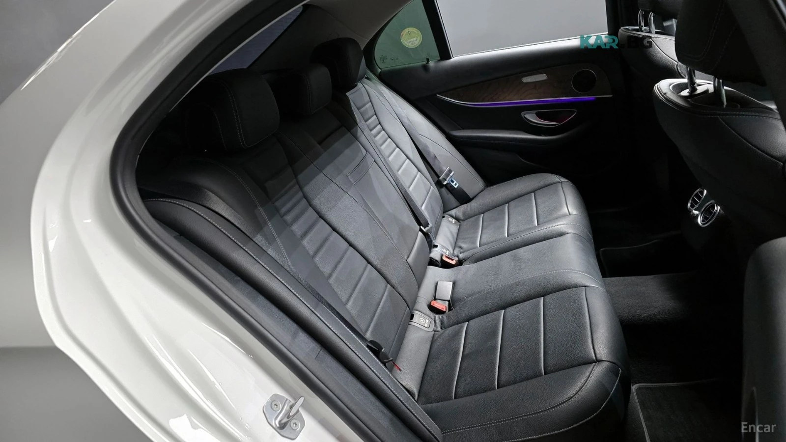 Mercedes-Benz E 300 4MATIC EXCLUSIVE STANDARD* АВТОКРЕДИТ, снимка 10 - Автомобили и джипове - 55724209