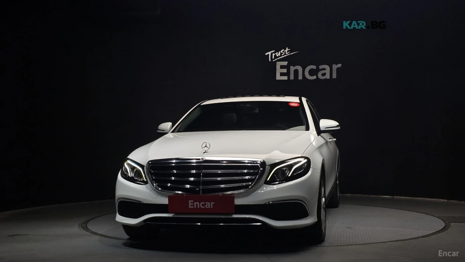 Mercedes-Benz E 300 4MATIC EXCLUSIVE STANDARD* АВТОКРЕДИТ, снимка 3 - Автомобили и джипове - 55724209