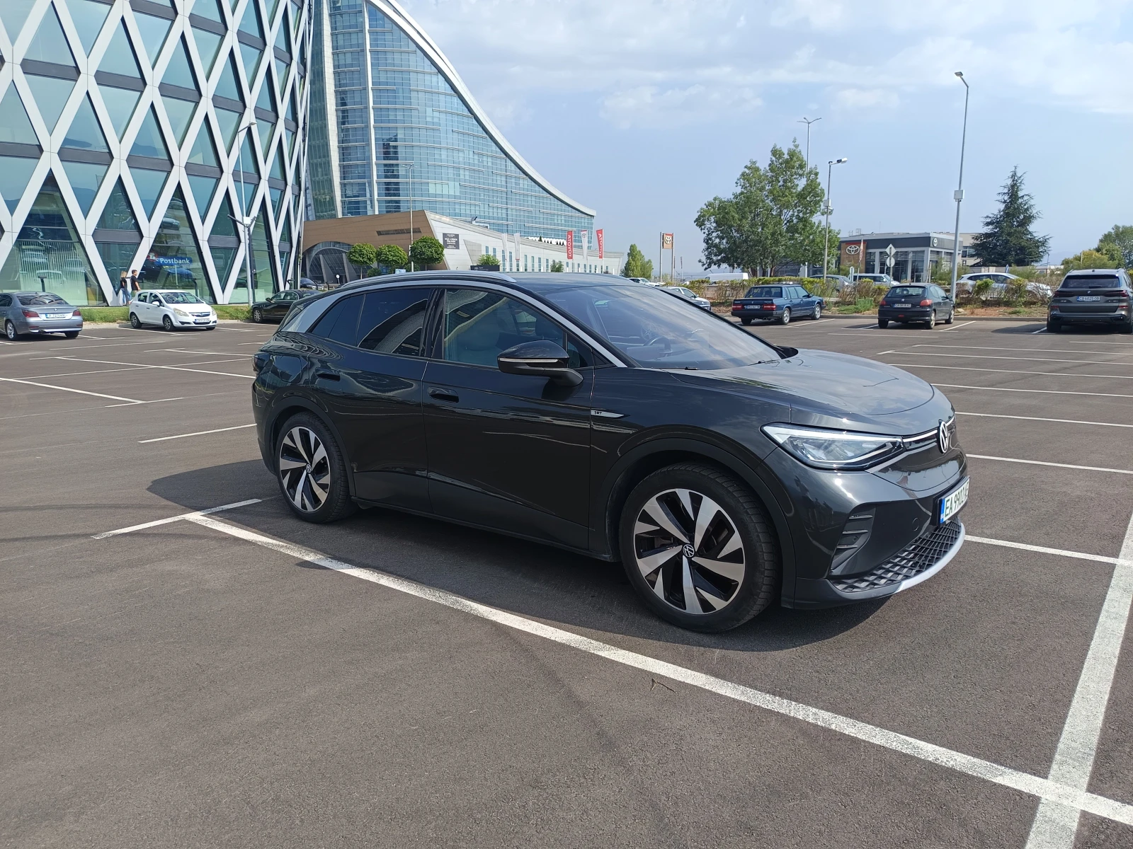 VW ID.4 1St Edition, снимка 4 - Автомобили и джипове - 56203034