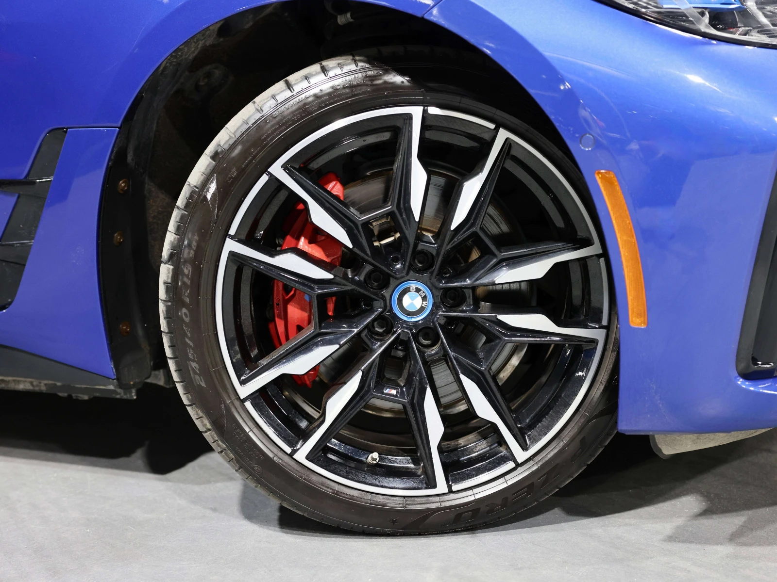 BMW i4 M50 Gran Coupe xDrive/������ ��� ������������/HK.. | Mobile.bg � ����������� 4