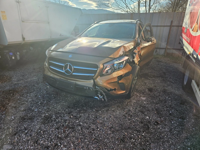 Mercedes-Benz GLA 200 CDI 4MATIC  PANORAMA , снимка 2 - Автомобили и джипове - 44358063