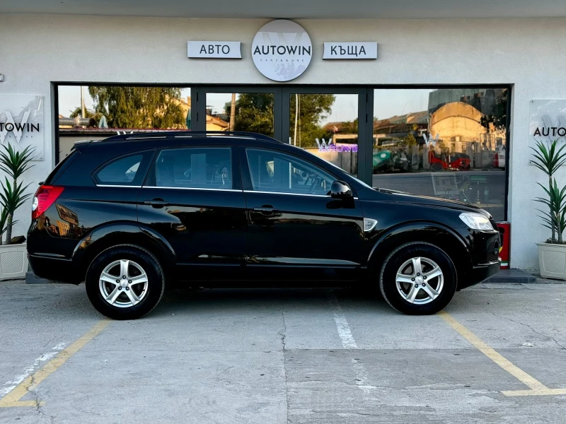 Chevrolet Captiva 2.4i LPG, снимка 8 - Автомобили и джипове - 47021595