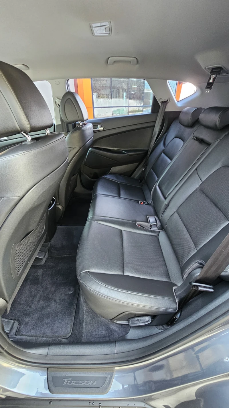 Hyundai Tucson, снимка 12 - Автомобили и джипове - 52869336