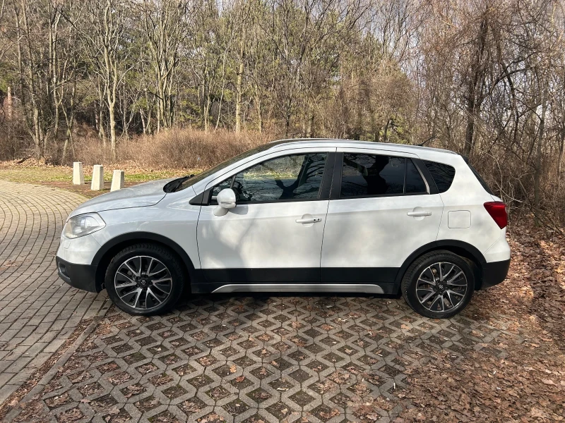 Suzuki SX4 S-Cross 1.6 ddis 120hp Нави, кожа, панорама, снимка 2 - Автомобили и джипове - 52912429
