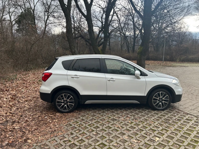 Suzuki SX4 S-Cross 1.6 ddis 120hp Нави, кожа, панорама, снимка 5 - Автомобили и джипове - 52912429