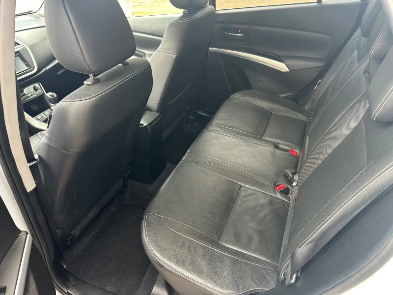 Suzuki SX4 S-Cross 1.6 ddis 120hp Нави, кожа, панорама, снимка 8 - Автомобили и джипове - 52912429