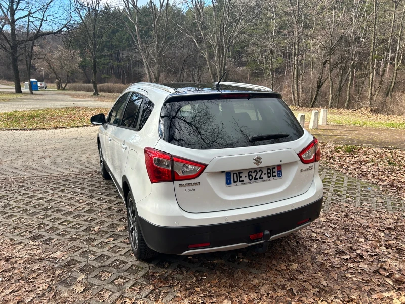 Suzuki SX4 S-Cross 1.6 ddis 120hp Нави, кожа, панорама, снимка 4 - Автомобили и джипове - 52912429
