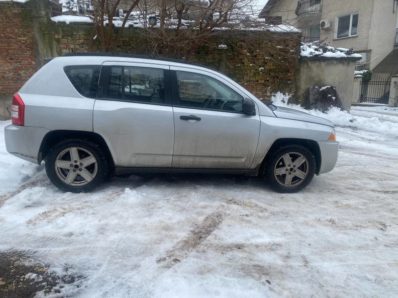 Jeep Compass, снимка 4 - Автомобили и джипове - 53496741