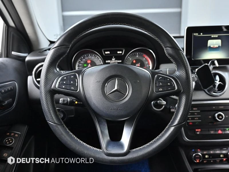 Mercedes-Benz GLA GLA200 d| 136к.с., снимка 13 - Автомобили и джипове - 56126878